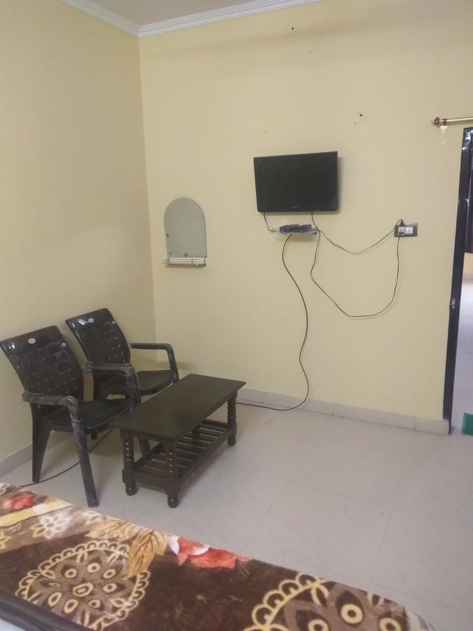 Rtc Guest House 萨瓦伊马多普尔 外观 照片